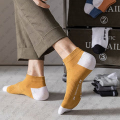 Unisex Ankle Length Cotton Socks Sport Design