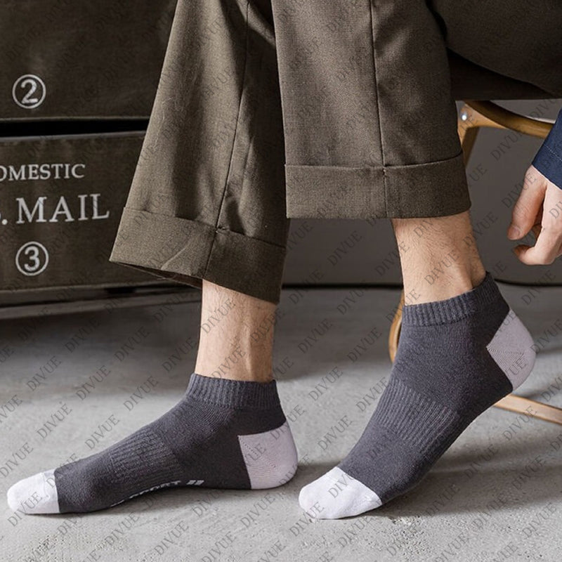 Unisex Ankle Length Cotton Socks Sport Design