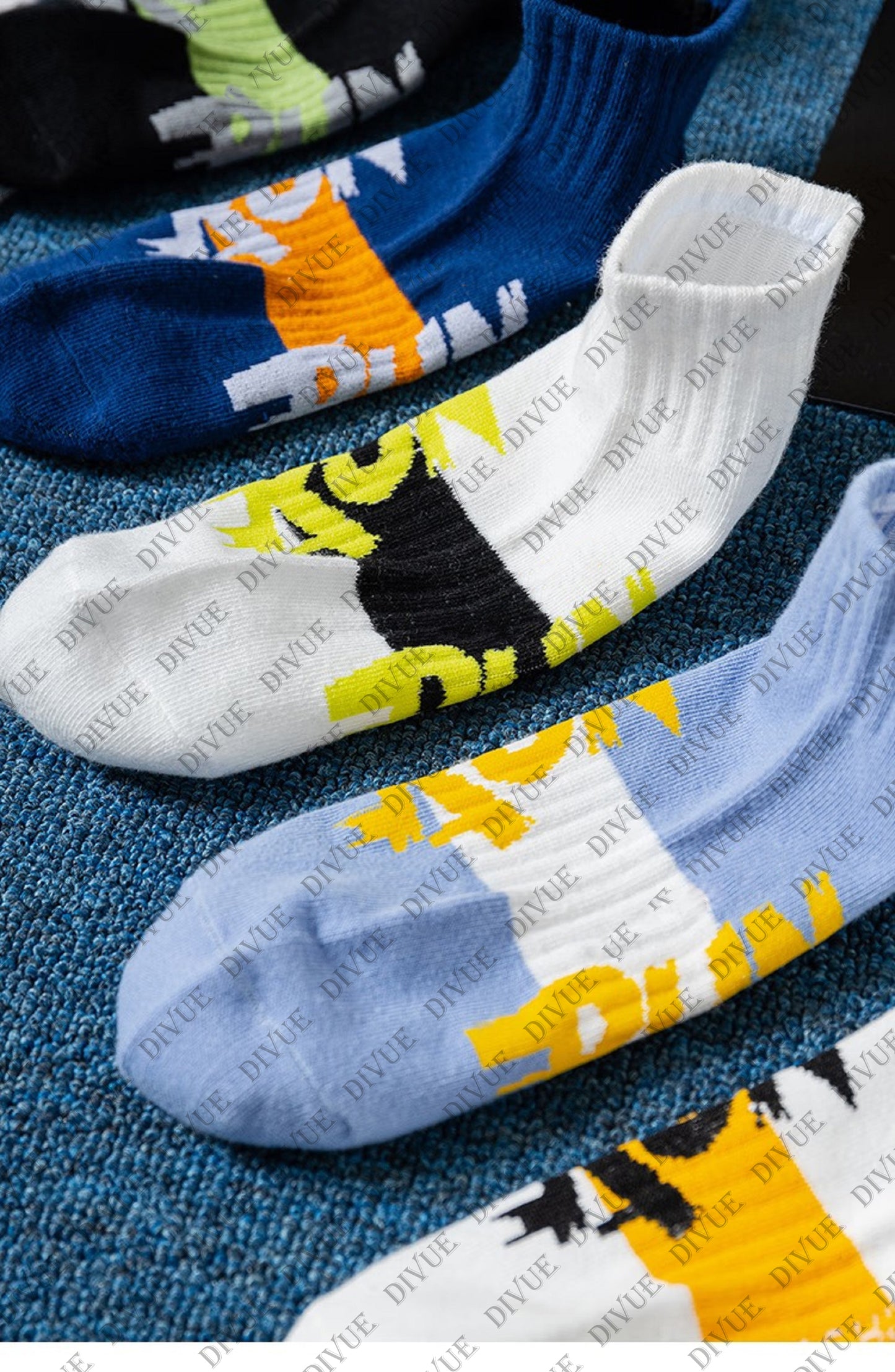 Premium Ankle Length Cotton Socks for Men & Women | RUN Print Design